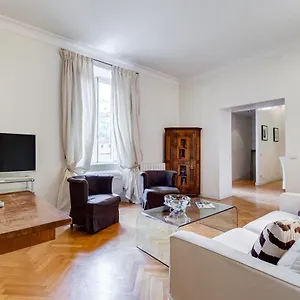  Appartamento Pantheon Exclusive House